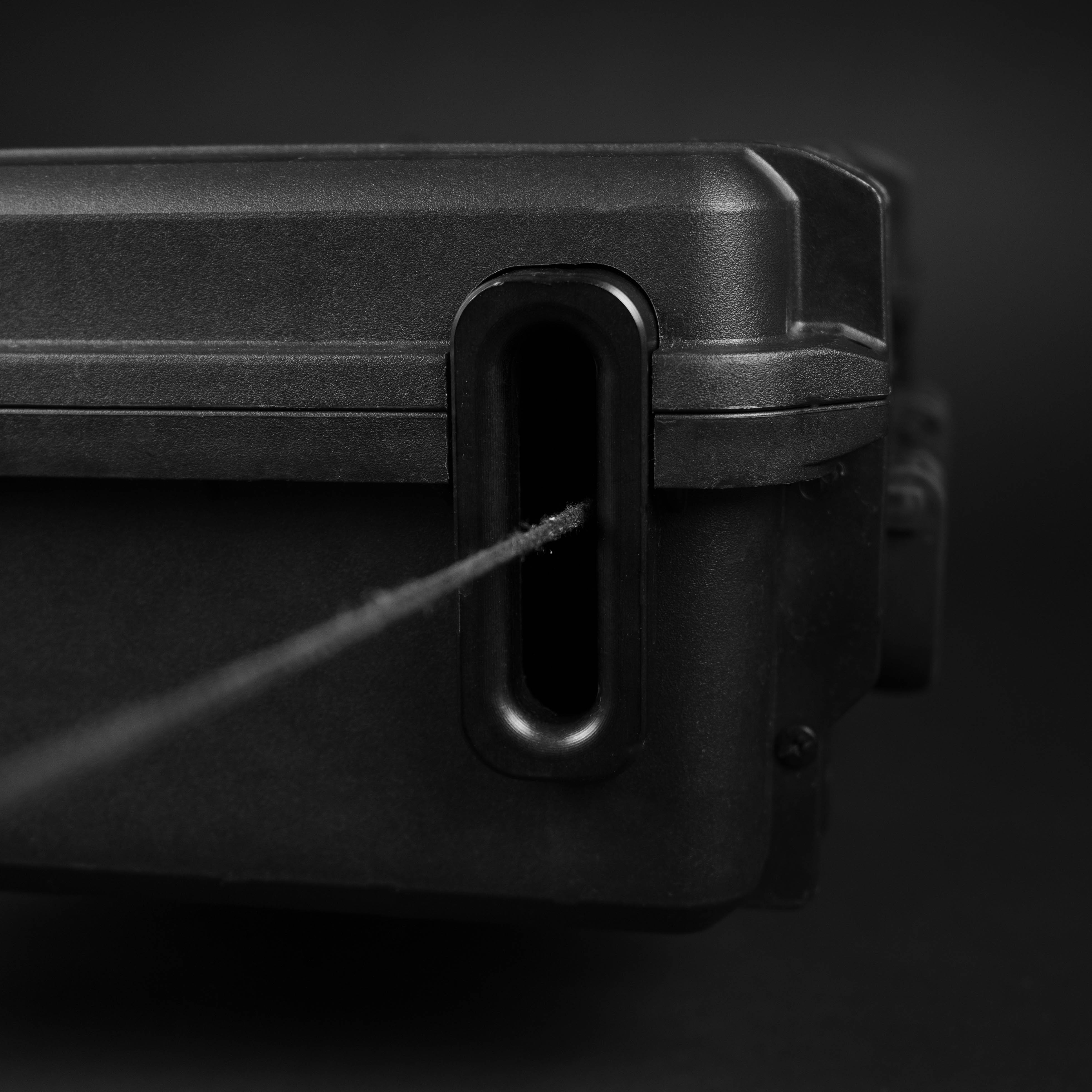 HERO PRODUCT SHOT — DIRECT DRIVE WINCH, STEALTH CASE