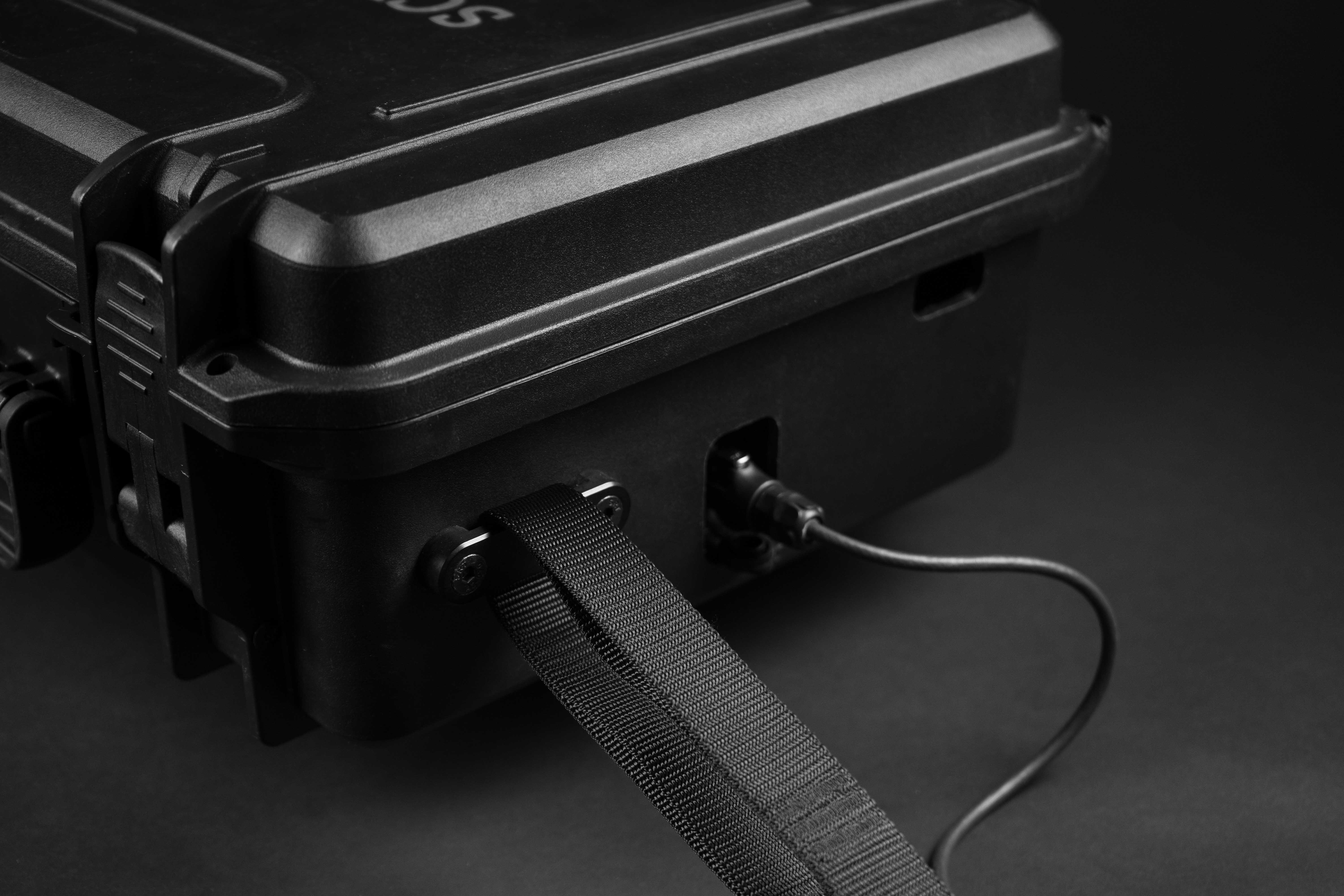 WINCH DETAIL SHOT — DIRECT DRIVE HUB